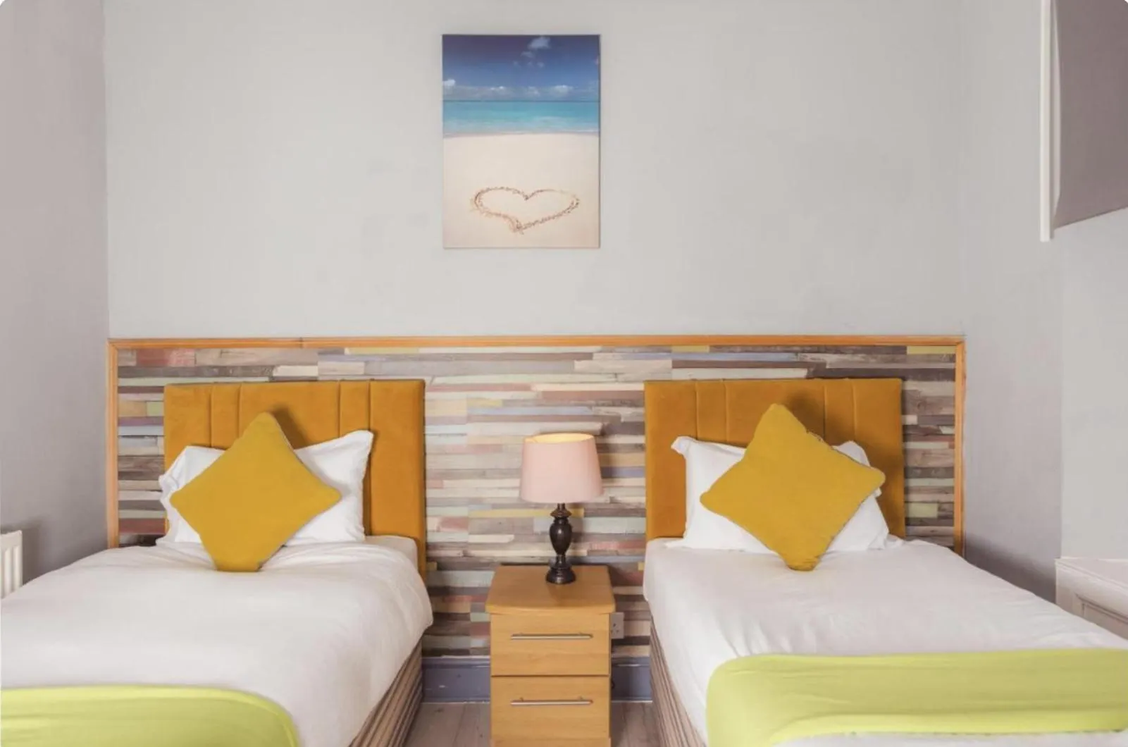 Cozy City Center Apt - Meadows 5! Apartment Edinburgh United Kingdom